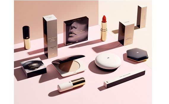 H&M lanceert dit najaar een nieuwe beautylijn! 15 H&M lanceert dit najaar een nieuwe beautylijn!