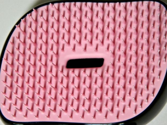 Review- Tangle Teezer Pug Love, haren borstelen met gemak 6 tangle-teezer