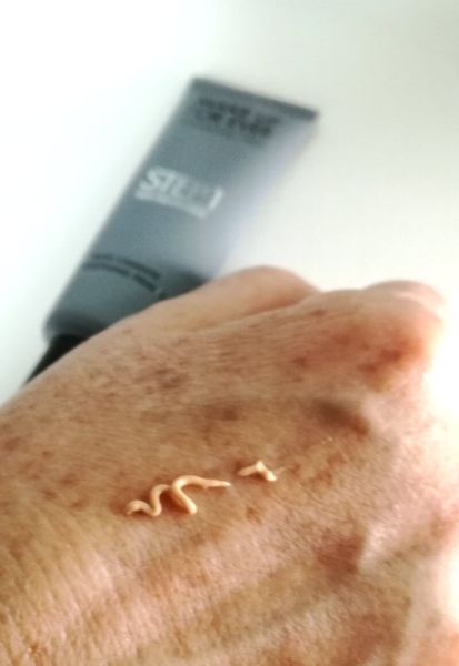 Mijn bezoek aan MAKE UP FOR EVER Amsterdam ( plus make-up review) 17 MAKE UP FOR EVER step 1 op hand