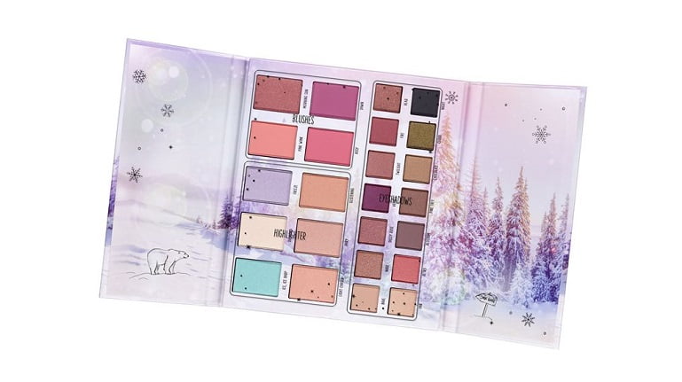 ess_into the snow glow_face and eye palette_open