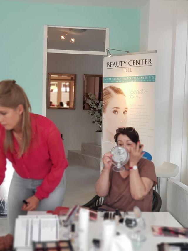 Make-up Workshop bij Beauty Clinic Tiel- Met Handige Make-up Tips! 17 make-up workshop Make-up Workshop bij Beauty Clinic Tiel- Met Handige Make-up Tips!