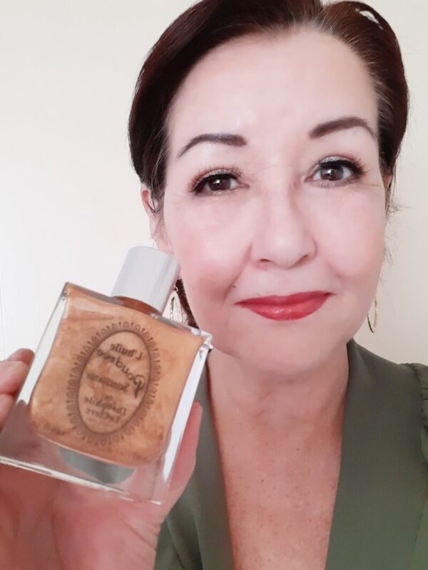 Review T. LeClerc L'Huile Poudrée Scintillante -The Shimmering Powder Oil 11 t. leclerc Review T. LeClerc L'Huile Poudrée Scintillante -The Shimmering Powder Oil