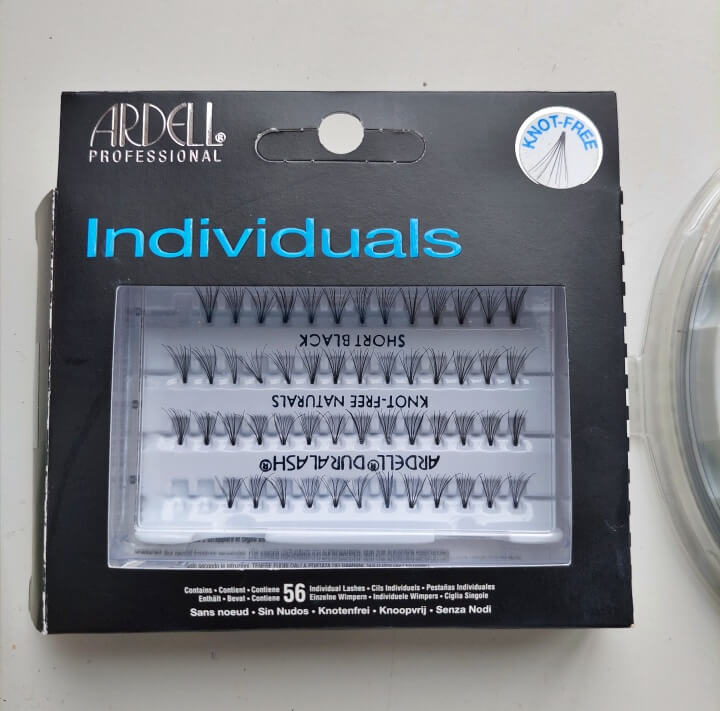 Ik kan niet overweg met die valse krengen... 1 ardell valse wimpers