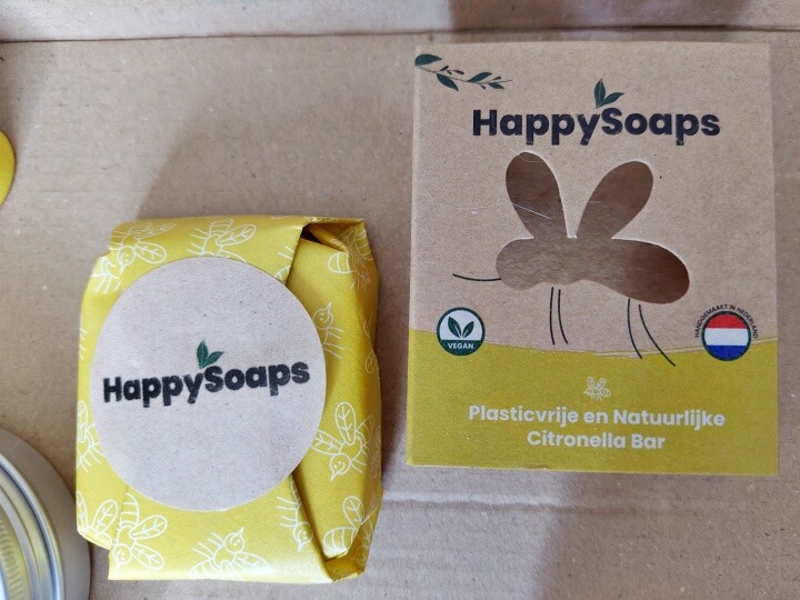 Op reis? Neem de 3-in-1 Travel Wash Bar, Anti-Insectenbar, Deodorant en Zonnebrandstick mee! 5 wash bar Op reis? Neem de 3-in-1 Travel Wash Bar, Anti-Insectenbar, Deodorant en Zonnebrandstick mee!