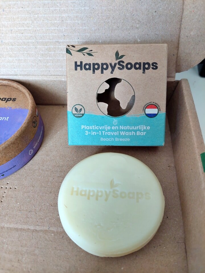 Op reis? Neem de 3-in-1 Travel Wash Bar, Anti-Insectenbar, Deodorant en Zonnebrandstick mee! 3 wash bar Op reis? Neem de 3-in-1 Travel Wash Bar, Anti-Insectenbar, Deodorant en Zonnebrandstick mee!