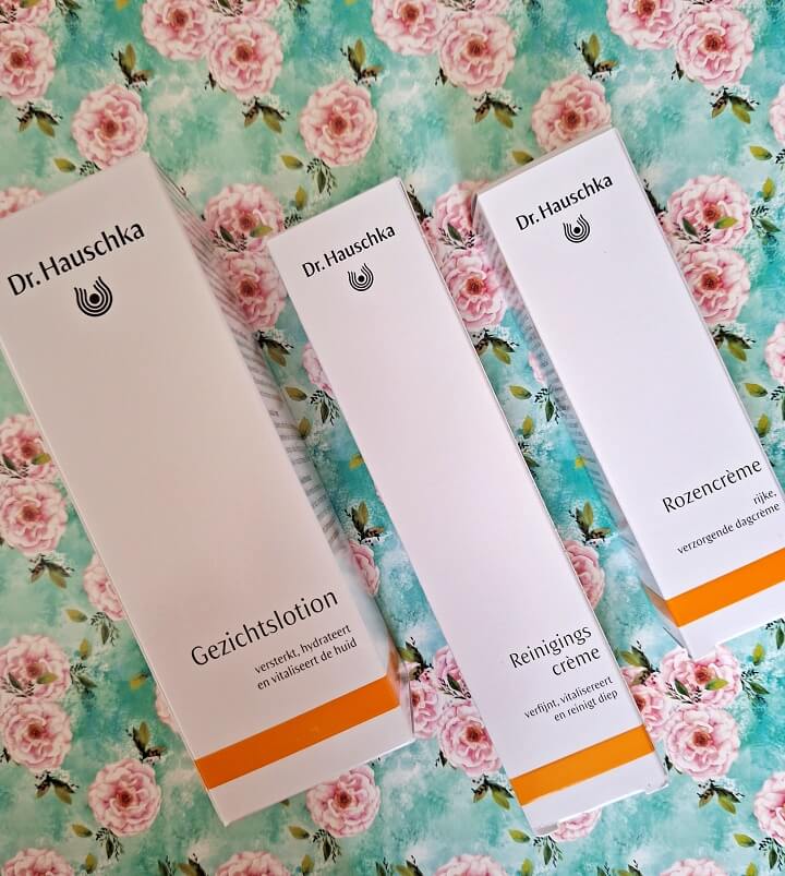 Dr. Hauschka Reinigingscrème, Gezichtslotion en Rozencrème- review